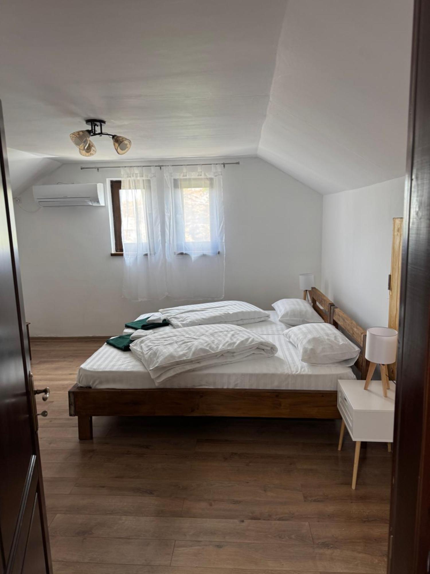 La Luca Hotel Maliuc Luaran gambar